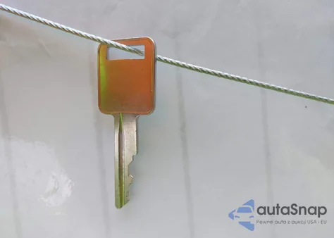 1983 Oldsmobile Cutlass Ciera Brougham from USA, damaged, VIN 1G3AM27RXDD445286